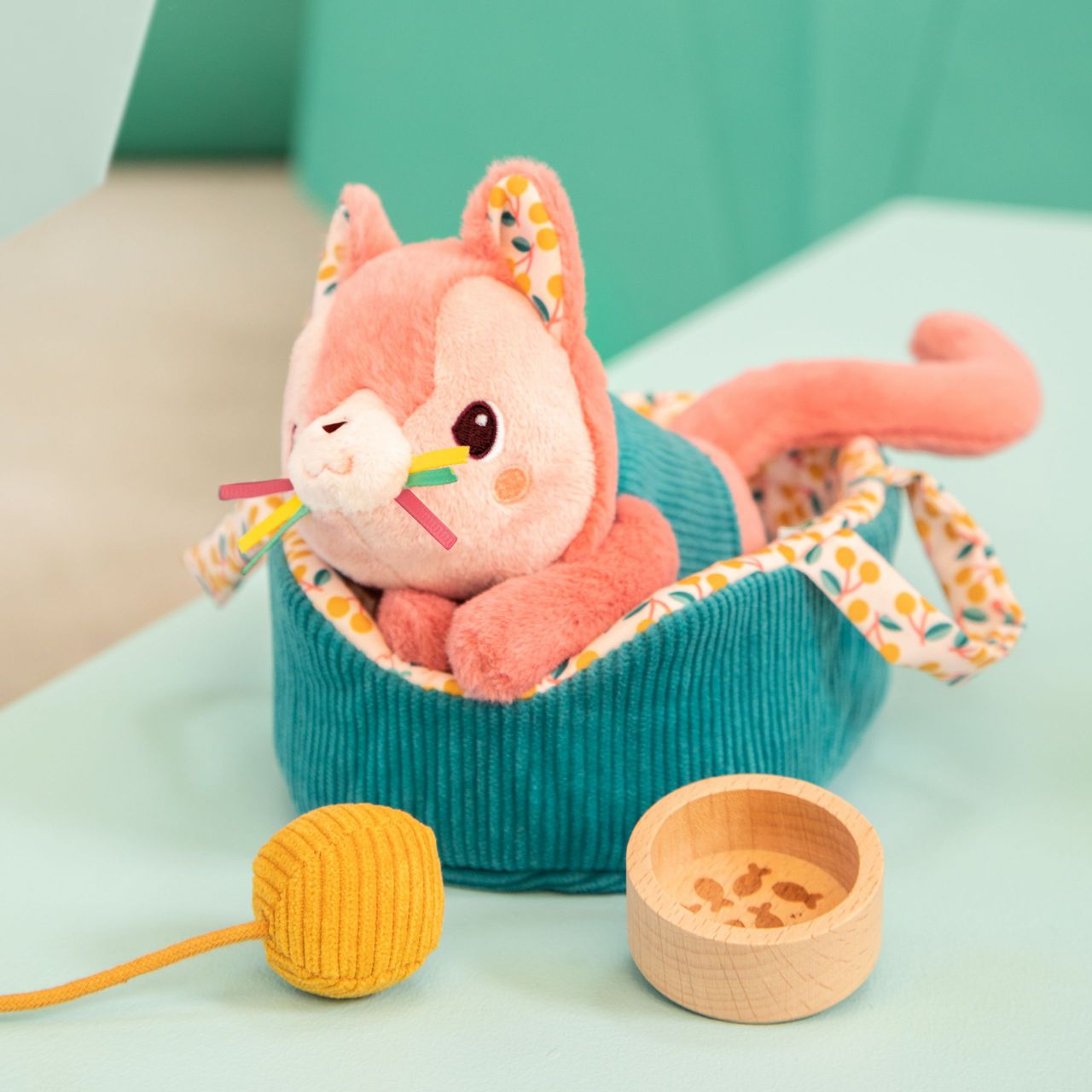 JEANNE EL GATO + CESTA + ACCESORIOS