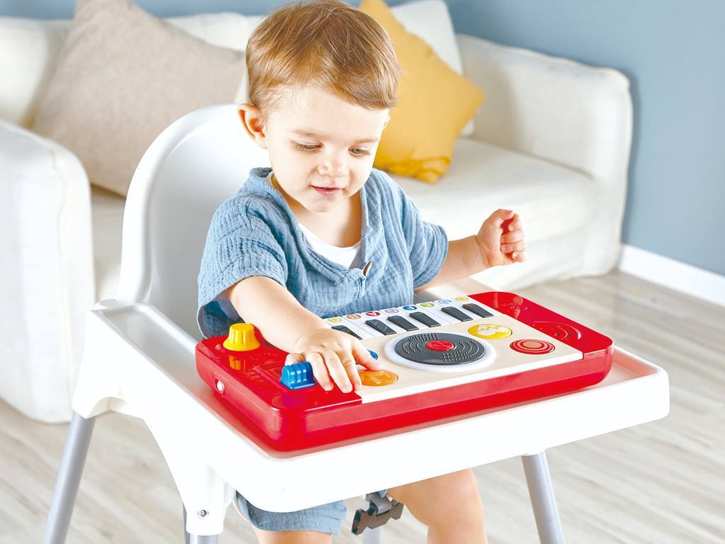 ESTUDIO DJ DE MEZCLA Y PINCHADISCOS -