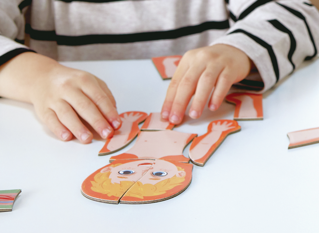 PUZZLE MAGNÉTICO DEL CUERPO HUMANO - HAPE -
