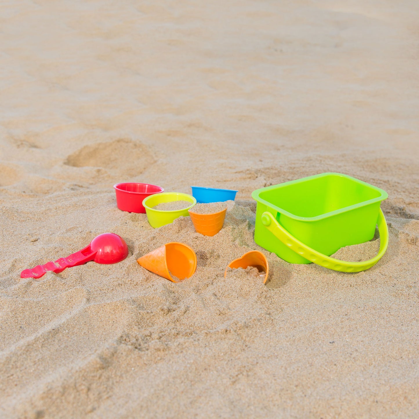 TIENDA DE HELADOS- SET DE PLAYA- HAPE