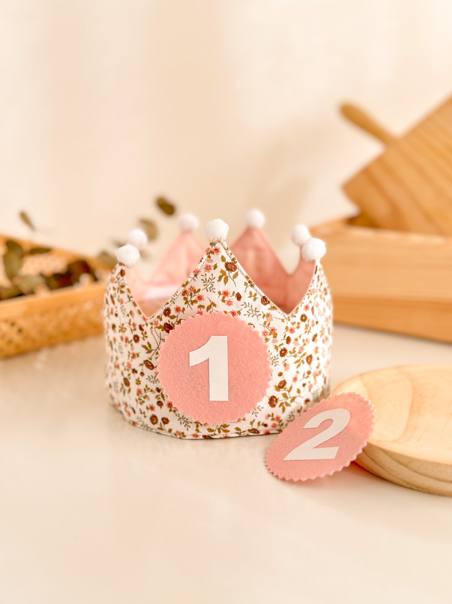 CORONAS DE CUMPLEAÑOS EN TELA