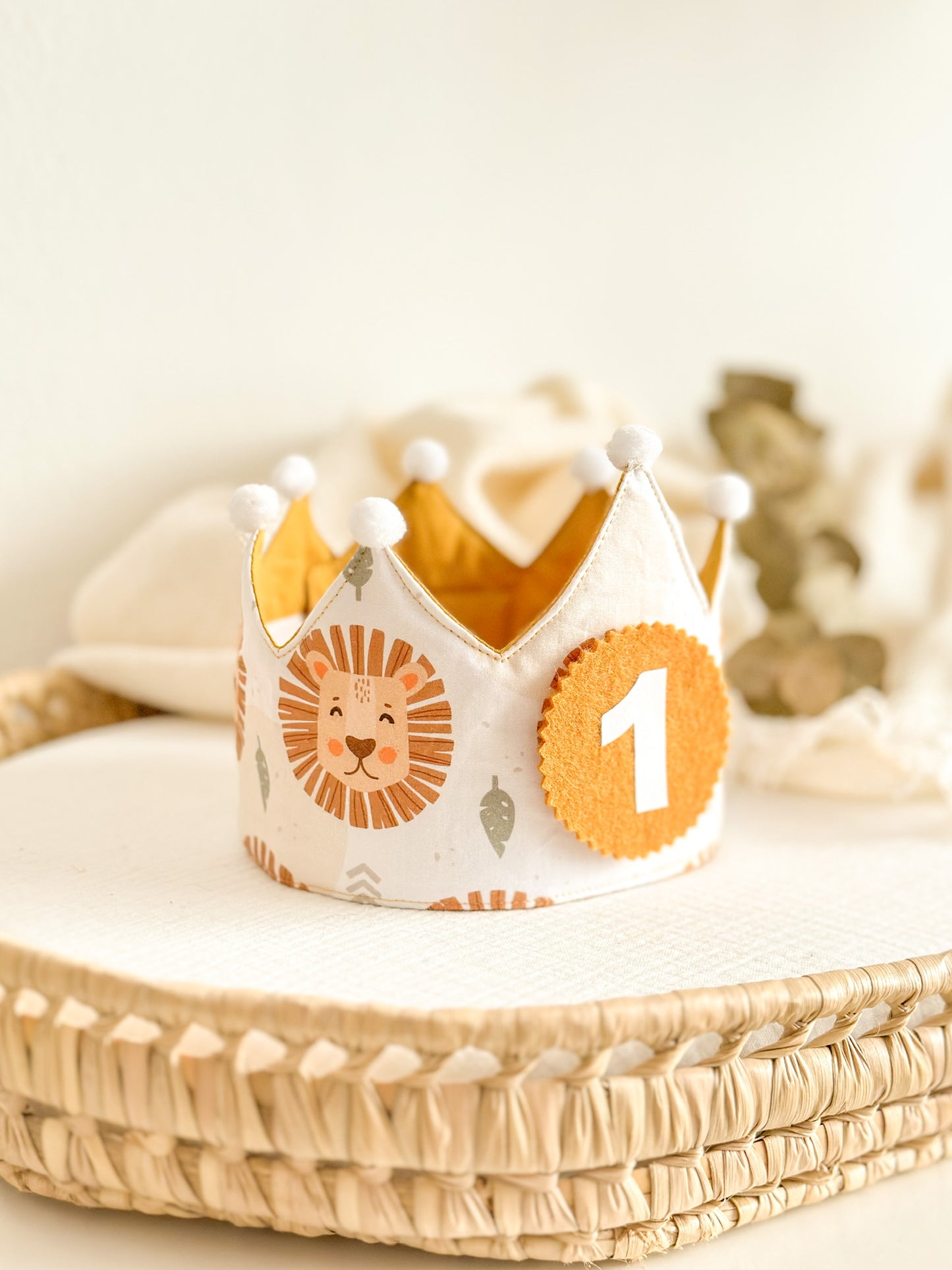 CORONAS DE CUMPLEAÑOS EN TELA