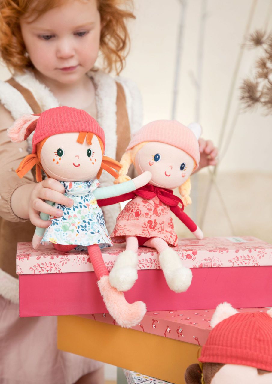 STELLA- MUÑECA CON CAJA DE REGALO- LILLIPUTIENS