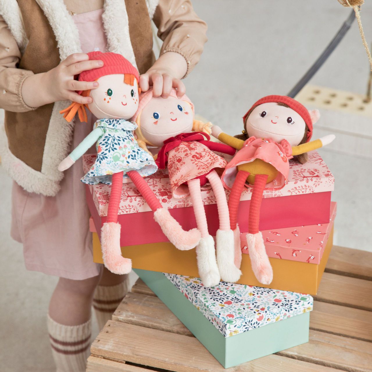 STELLA- MUÑECA CON CAJA DE REGALO- LILLIPUTIENS