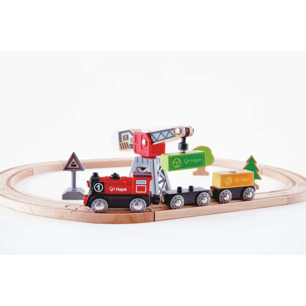 TREN DE MADERA- BUCLE ENTREGA DE CARGA- HAPE