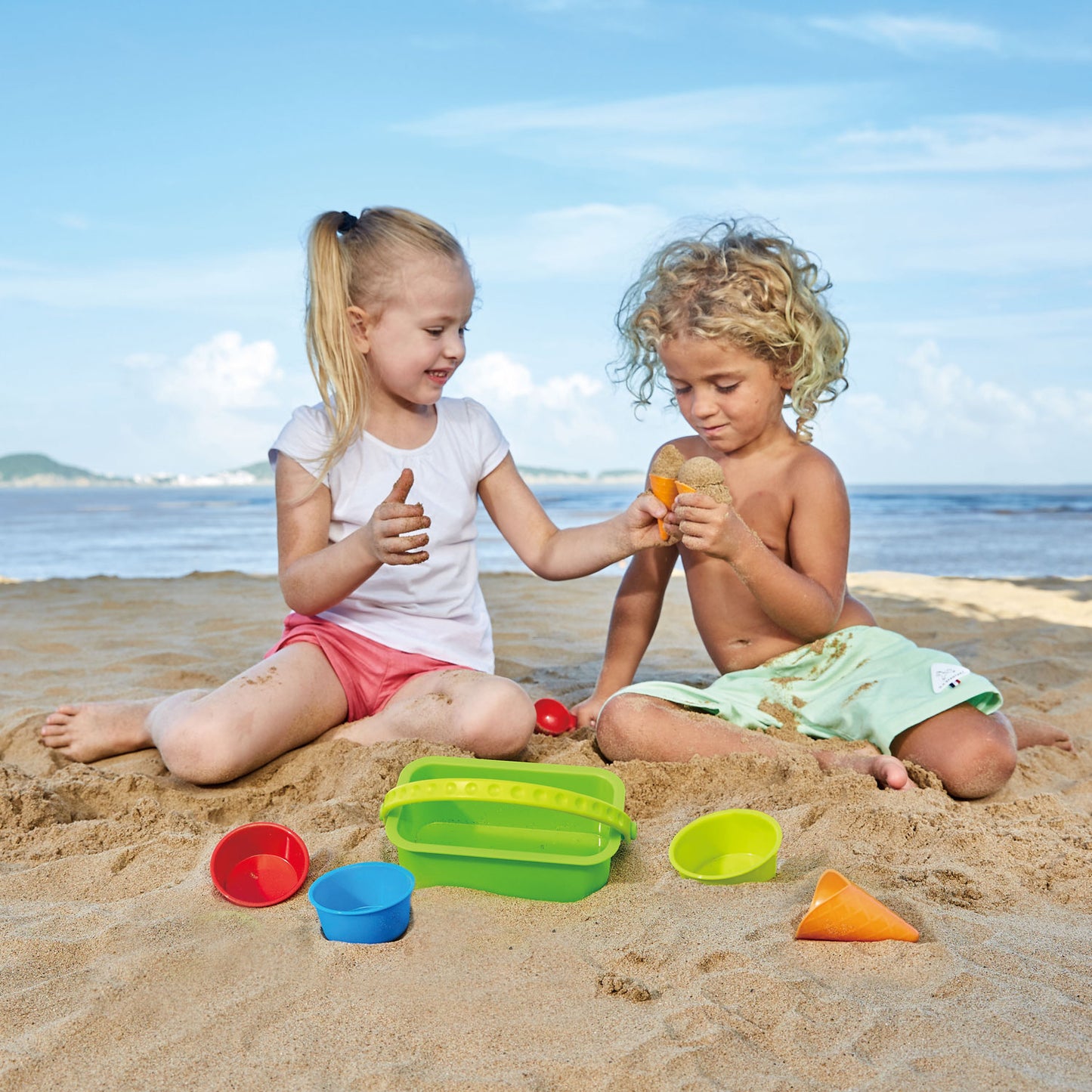 TIENDA DE HELADOS- SET DE PLAYA- HAPE