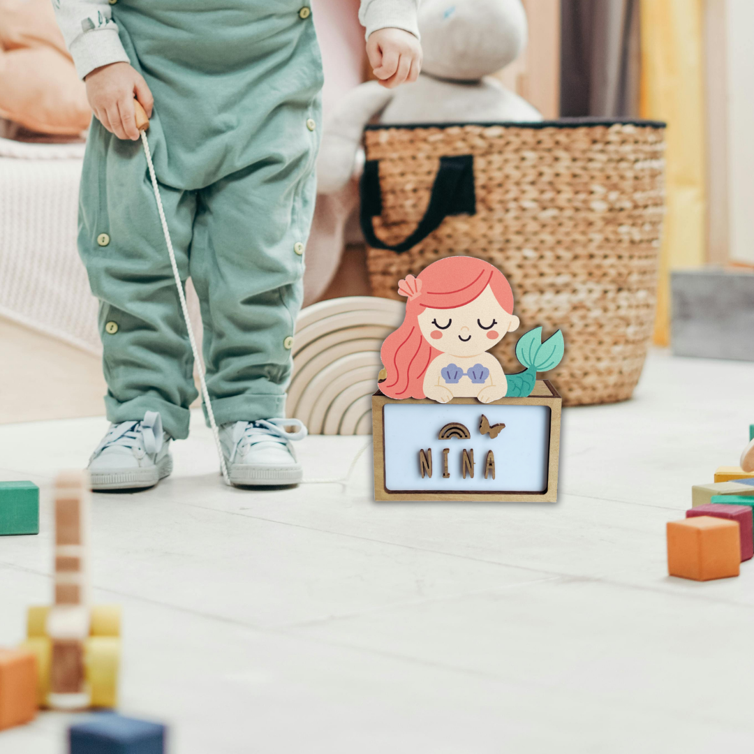 LÁMPARA PEQUEÑA SIRENA- CON KIT DE LETRAS PERSONALIZABLE -